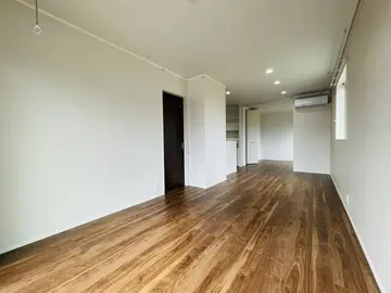 ファビュラス 101号室