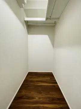 ファビュラス 101号室