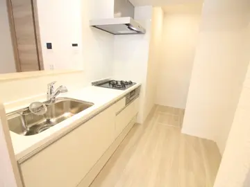 ラコルト板付 102号室