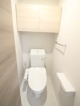 ラコルト板付 102号室