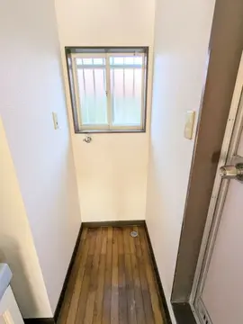 ドミール平田 101号室