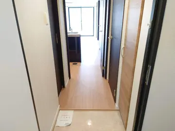 Santacruz東谷山 103号室