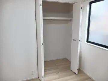 リテンリュカⅡ 102号室