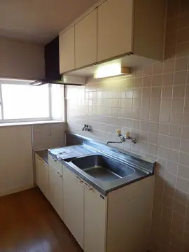 フレグランスY 202号室