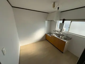 中山ビル 303号室