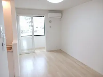 リテンリュカⅠ 103号室