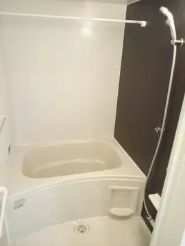 イル ルオーゴA 102号室