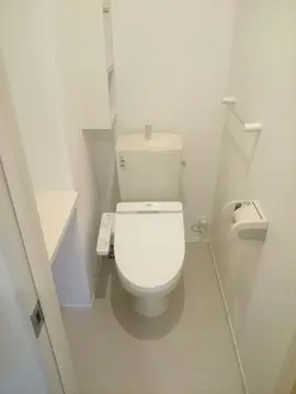 イル ルオーゴA 102号室