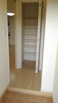 イル ルオーゴA 102号室