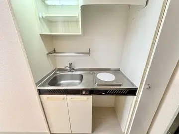 Nice帯山B棟 201号室