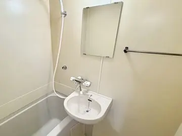 Nice帯山B棟 101号室