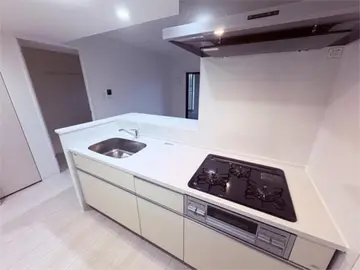 アルメノア西新 101号室