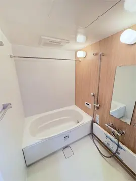 アルメノア西新 101号室