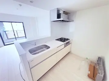 アルメノア西新 201号室