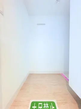 アルメノア西新 201号室