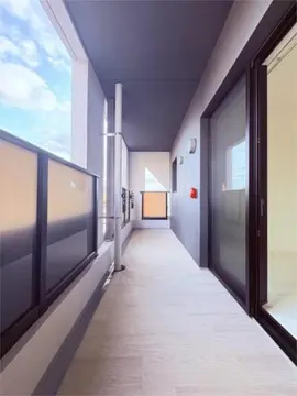 アルメノア西新 102号室