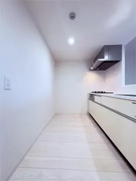 アルメノア西新 102号室