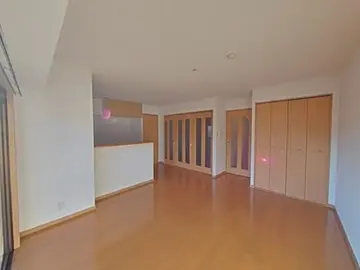 グランディス幾久富 102号室