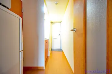 レオパレスコスマーファイブ 102号室