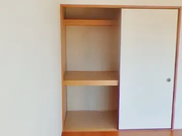 メゾン・ド・ルミエール 202号室