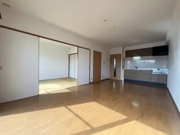 メゾン・ド・ルミエール 102号室