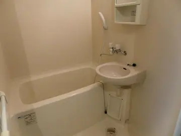 T・ハイツ黒髪 302号室