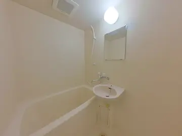 T・ハイツ黒髪 105号室