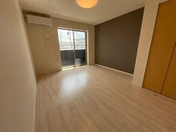 アジュール 203号室