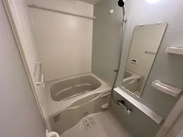 アジュール 203号室