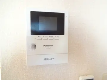 エクレール・アイ B棟 203号室