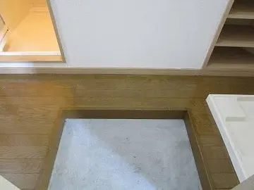 ジャスティワン黒髪 603号室