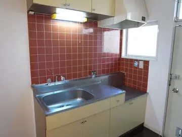 コーポ川原 102号室