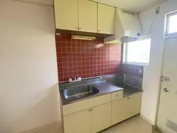 コーポ川原 105号室