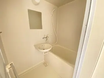 コーポ川原 105号室