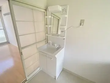 コーポ川原 105号室