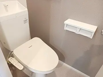 フラッツ ホープ 103号室