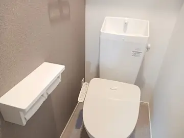 フラッツ ホープ 101号室