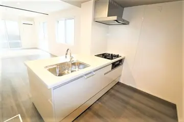 TORISIA T South 103号室