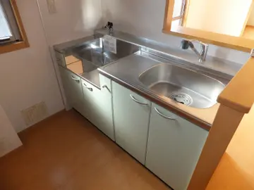 コンフォールソレジオ 102号室