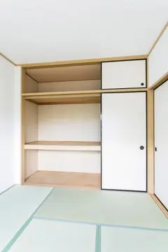 カームヒルズ板付 402号室