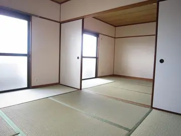 山下ハイツ 302号室