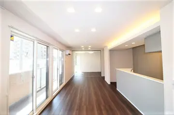 リトルノナチカ 202号室