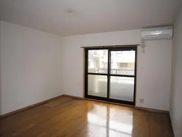 コンヴェニーレ エス 202号室