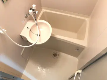 ウイングス1番館 102号室