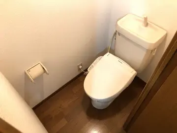 ウイングス1番館 102号室