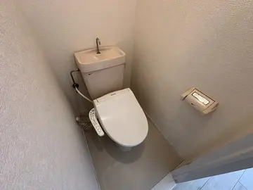 アビターレ新屋敷 103号室