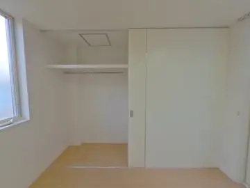 パストガーデンみずき台E 2号室