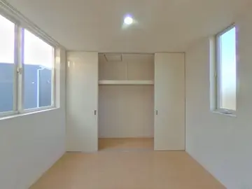 パストガーデンみずき台E 2号室