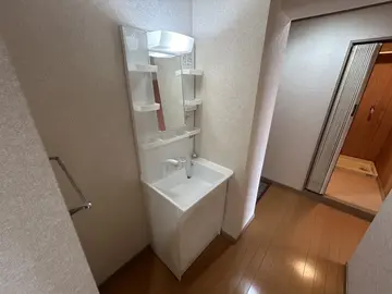 ペアーハイツ 201号室