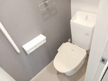 グラース・メゾン 102号室